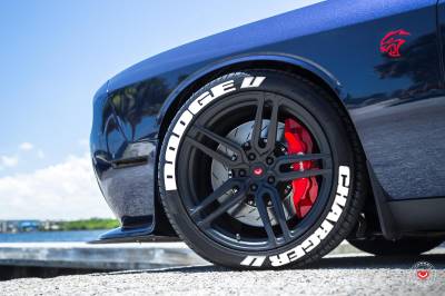 DODGE Charger , a Set for 4 tires (327)