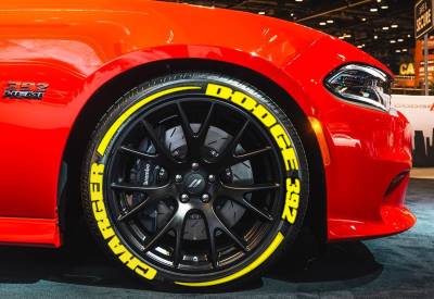 DODGE CHARGER 392 full yellow  , a Set for 4 tires (46)