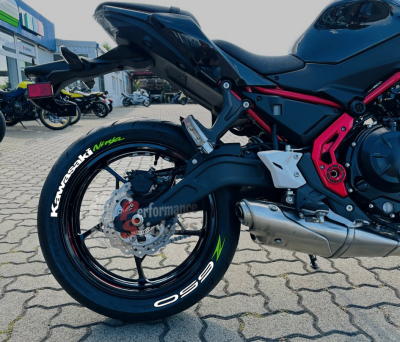 Kawasaki Ninja Z650, Set For 2 Tires Both Sides Left And Right (1985)