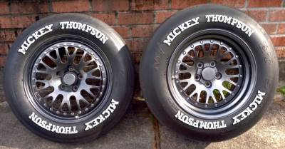 MICKEY THOMPSON WHITE , a Set for 4 tires (211)