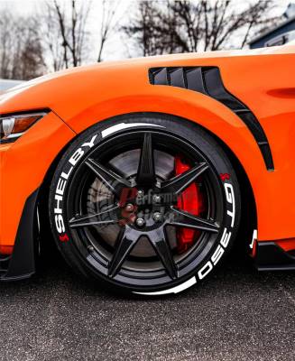 Shelby GT350 + Stripes + Logo Red, Set for 4 Tires (2031)
