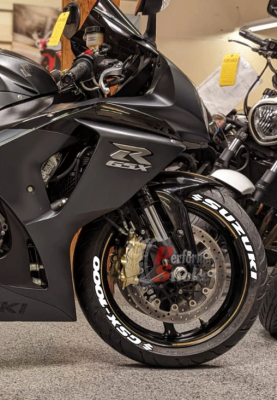 Suzuki GSX-1000 + Logo, Set For 2 Tires Both Sides Left And Right (1928)