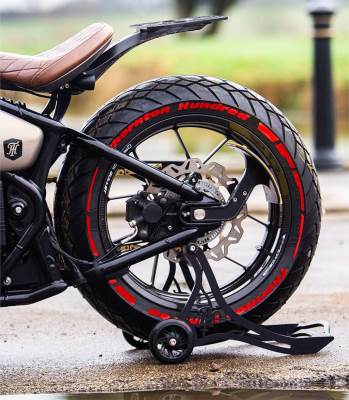 Thornton Hundred Red + Stripes, Set For 2 Tires Both Sides Left And Right (1912)