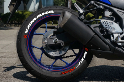 Yamaha YZF R25 + Logo red, Set For 2 Tires Both Sides Left And Right (1966)